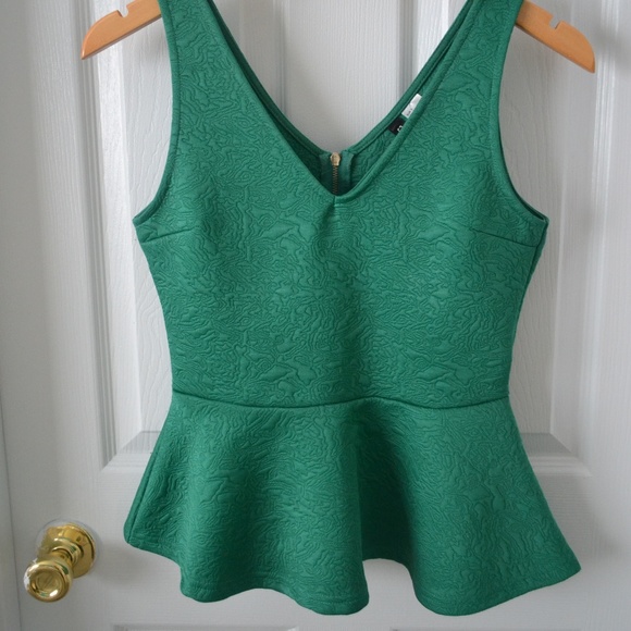 H&M Tops - H&M Peplum Top